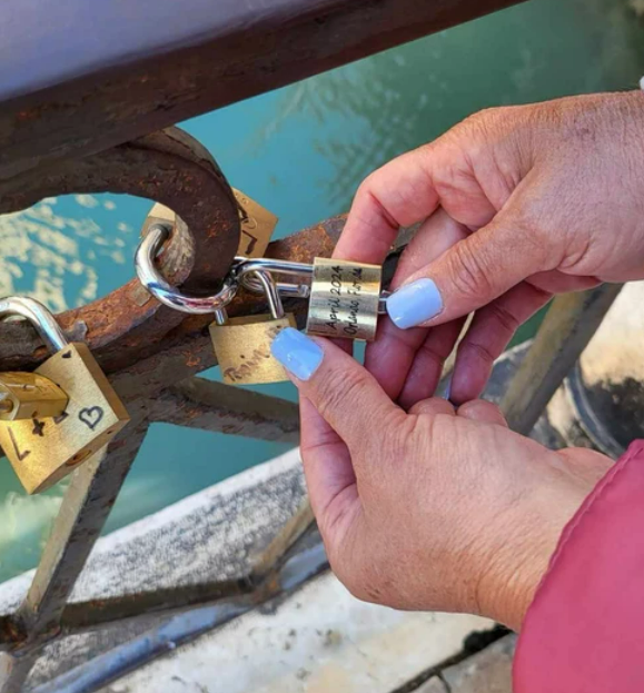 Personalized Lovers Lock